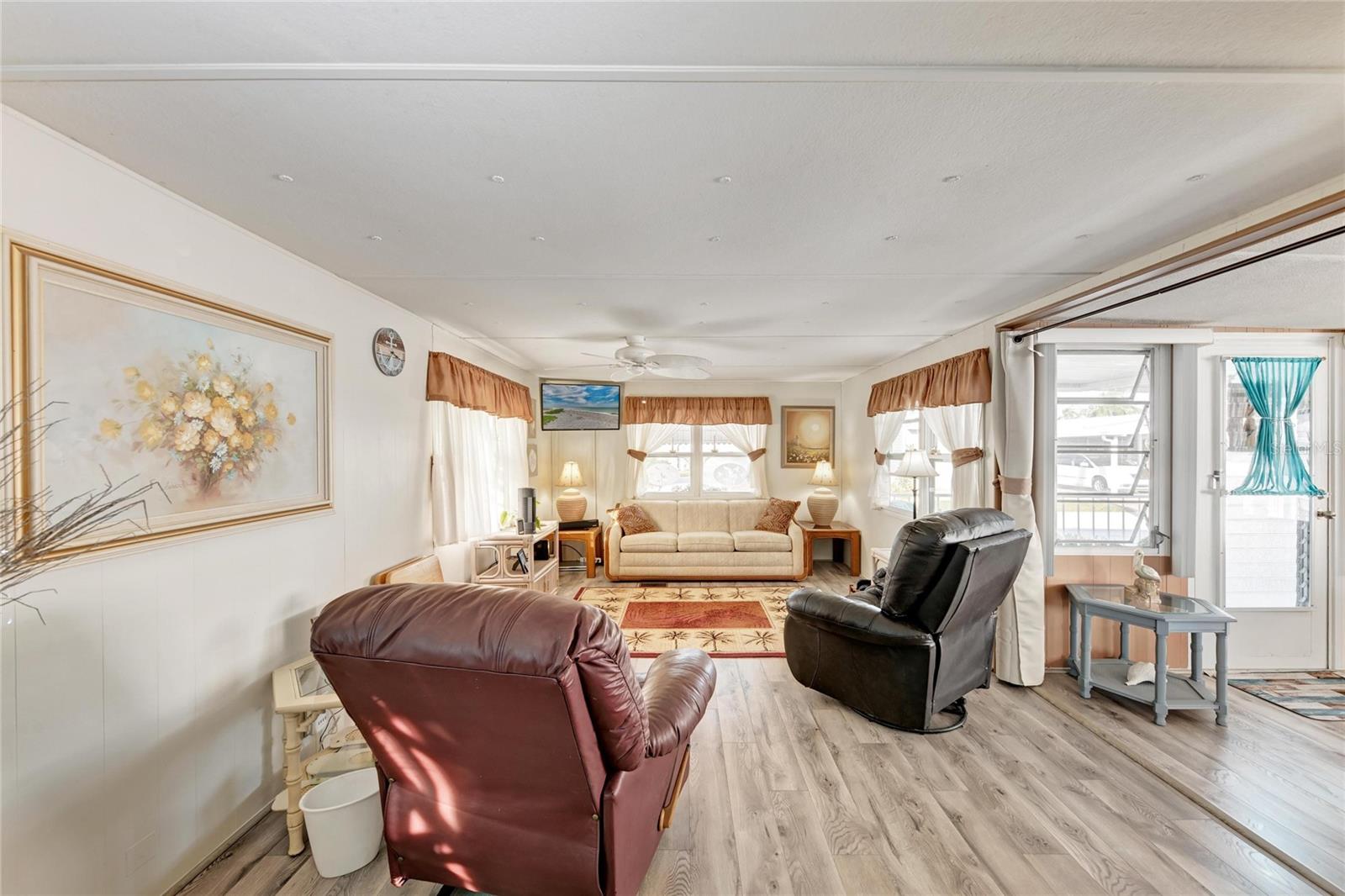 Image 10 of 47 For 10315 Cortez Road W 17j