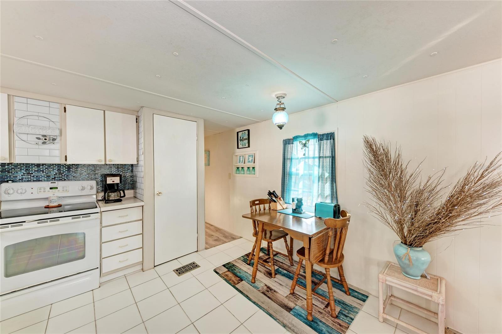 Image 15 of 47 For 10315 Cortez Road W 17j