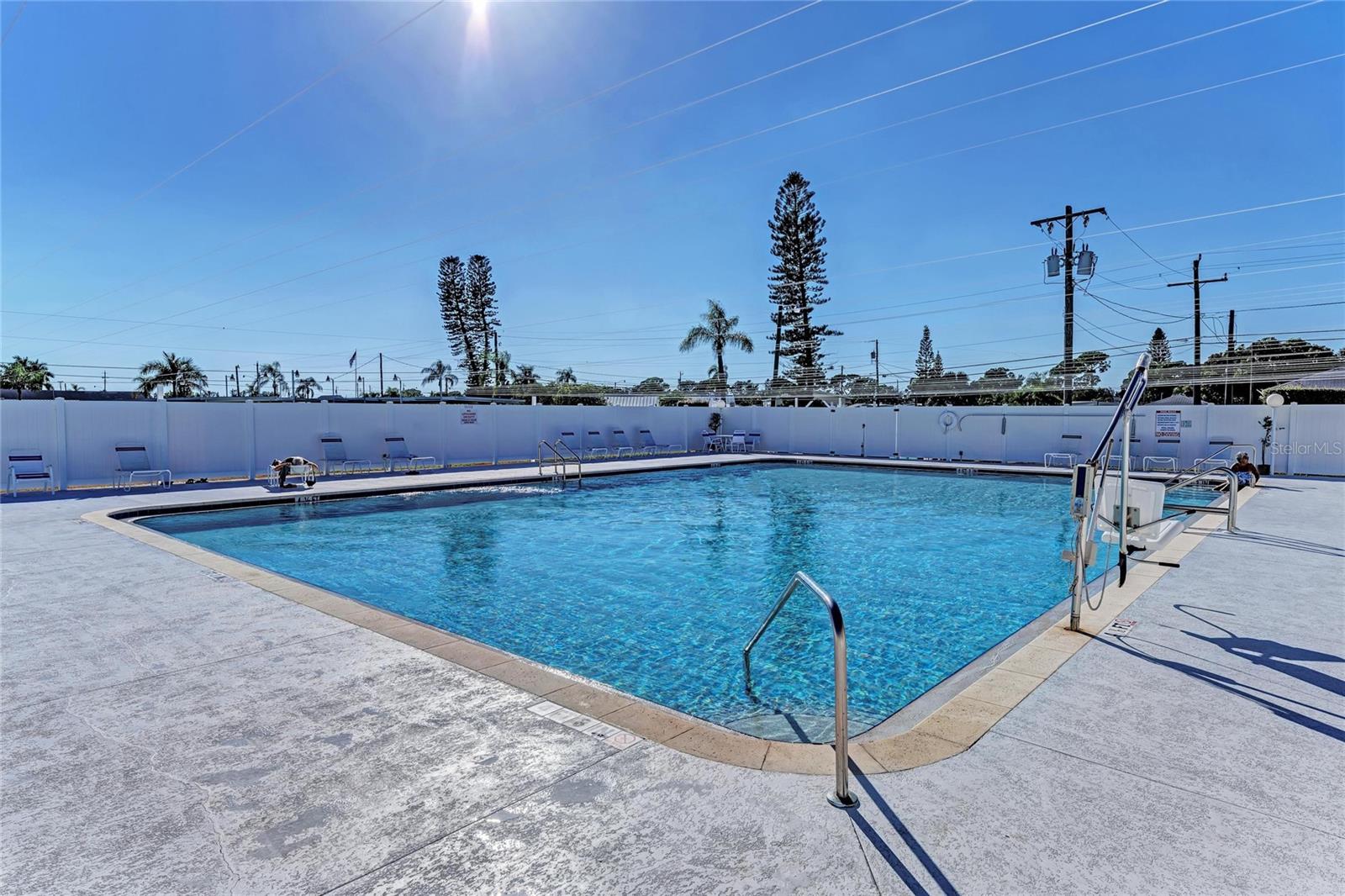 Image 37 of 47 For 10315 Cortez Road W 17j