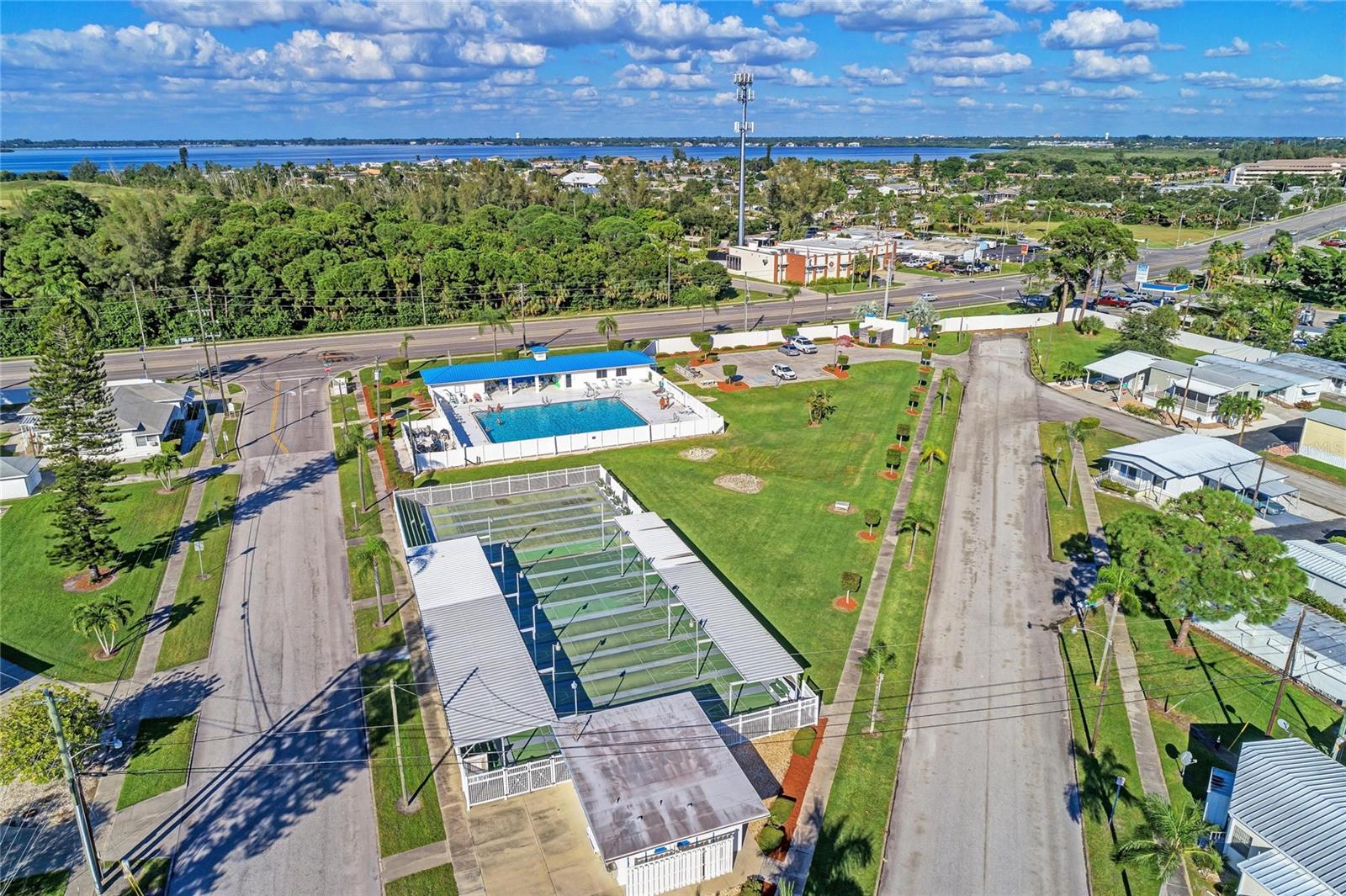 Image 44 of 47 For 10315 Cortez Road W 17j