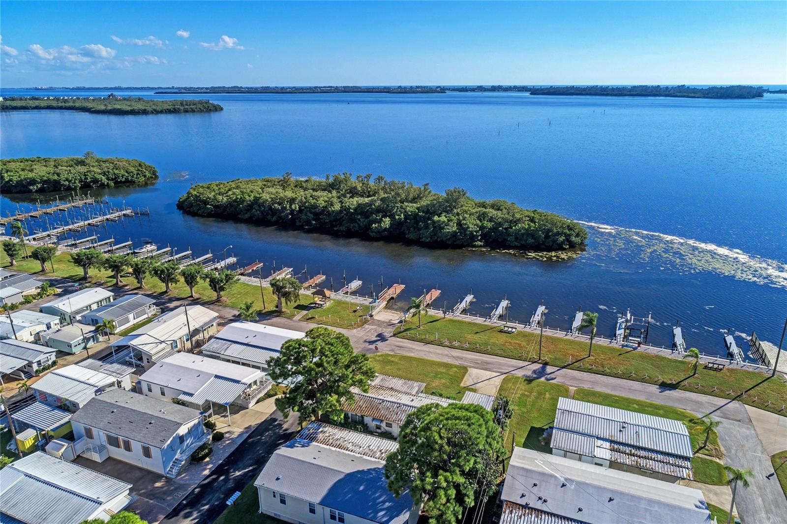 Image 46 of 47 For 10315 Cortez Road W 17j