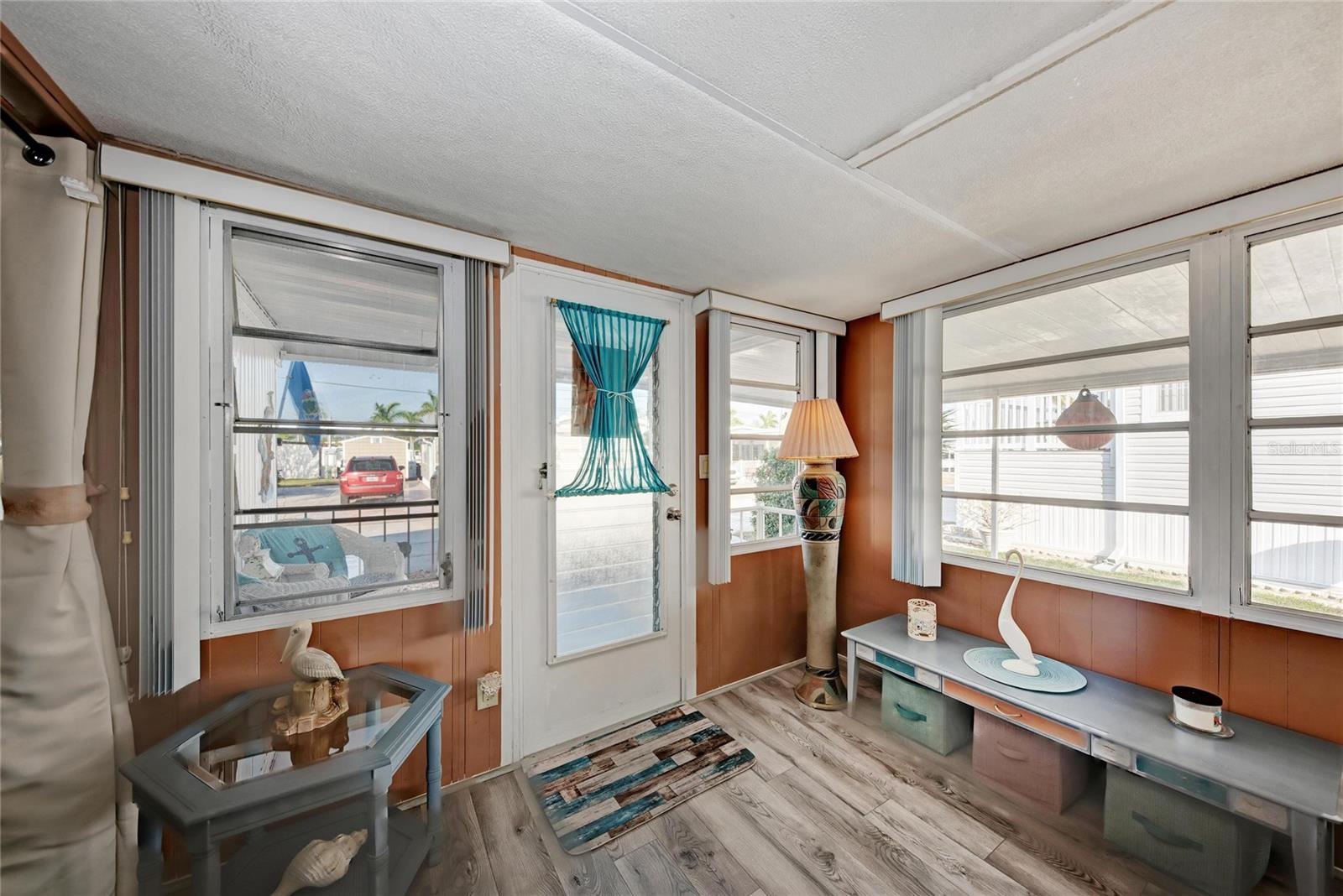 Image 7 of 47 For 10315 Cortez Road W 17j