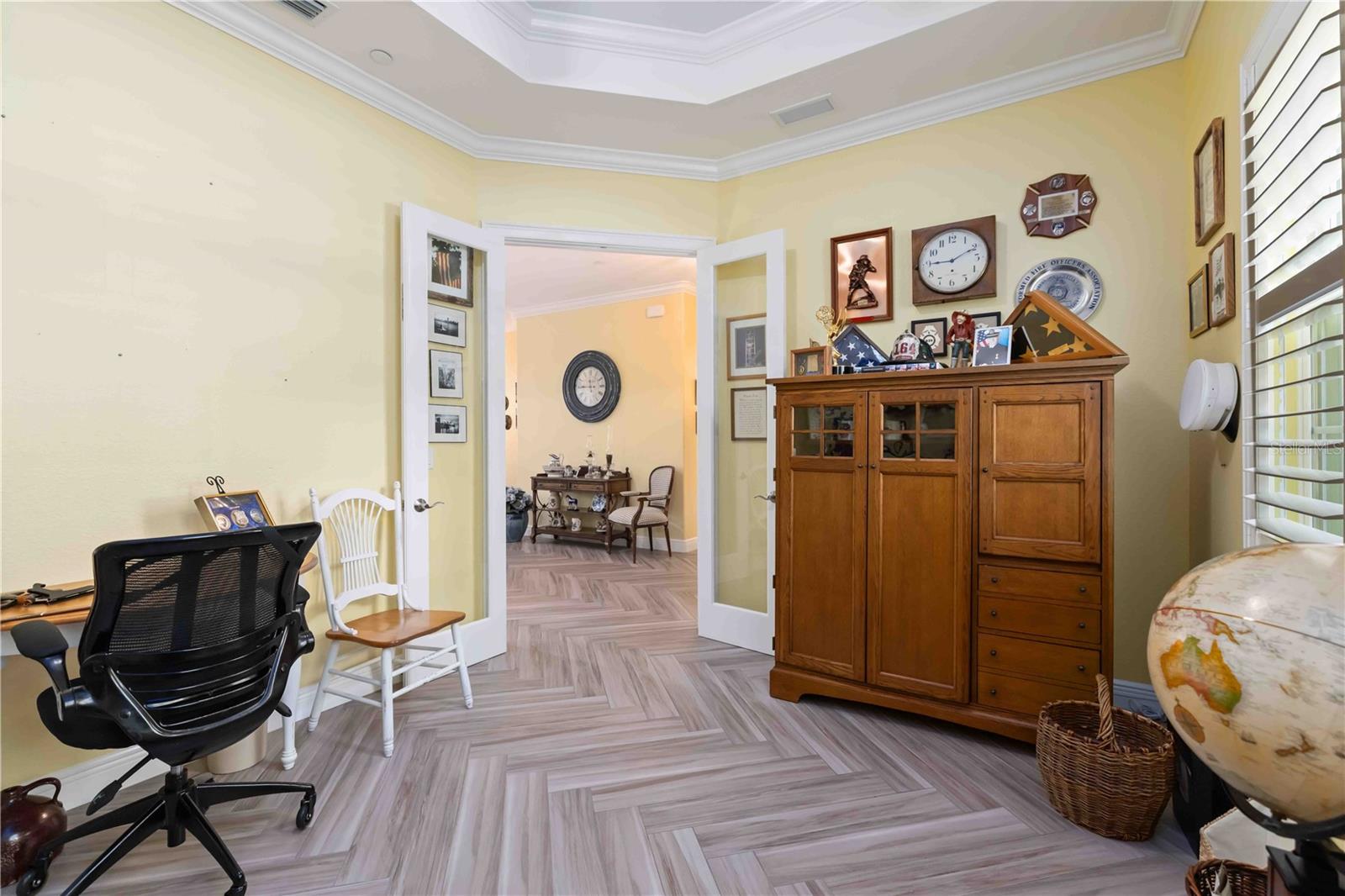 Image 20 of 76 For 146 Tampa Avenue