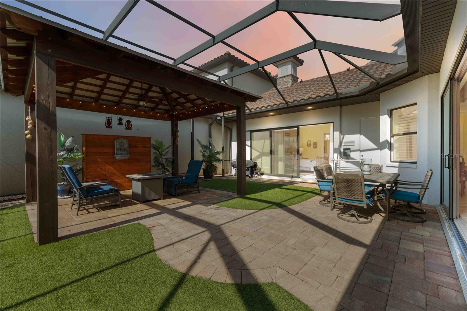 Image 42 of 76 For 146 Tampa Avenue