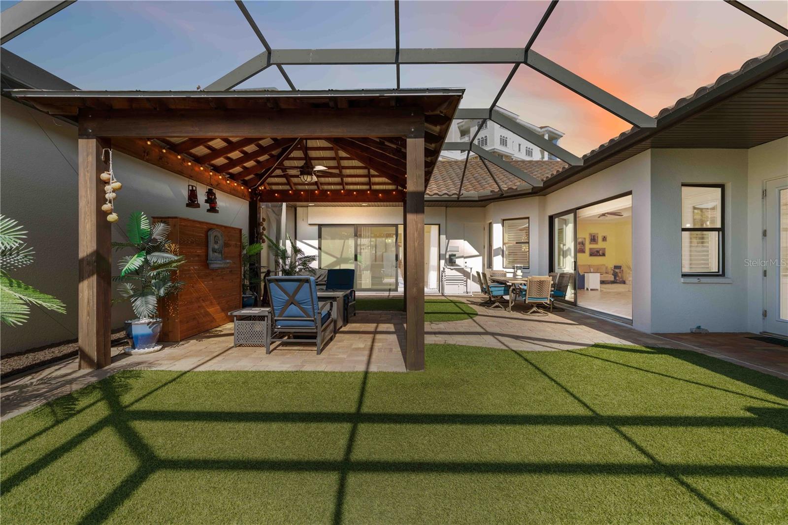 Image 44 of 76 For 146 Tampa Avenue