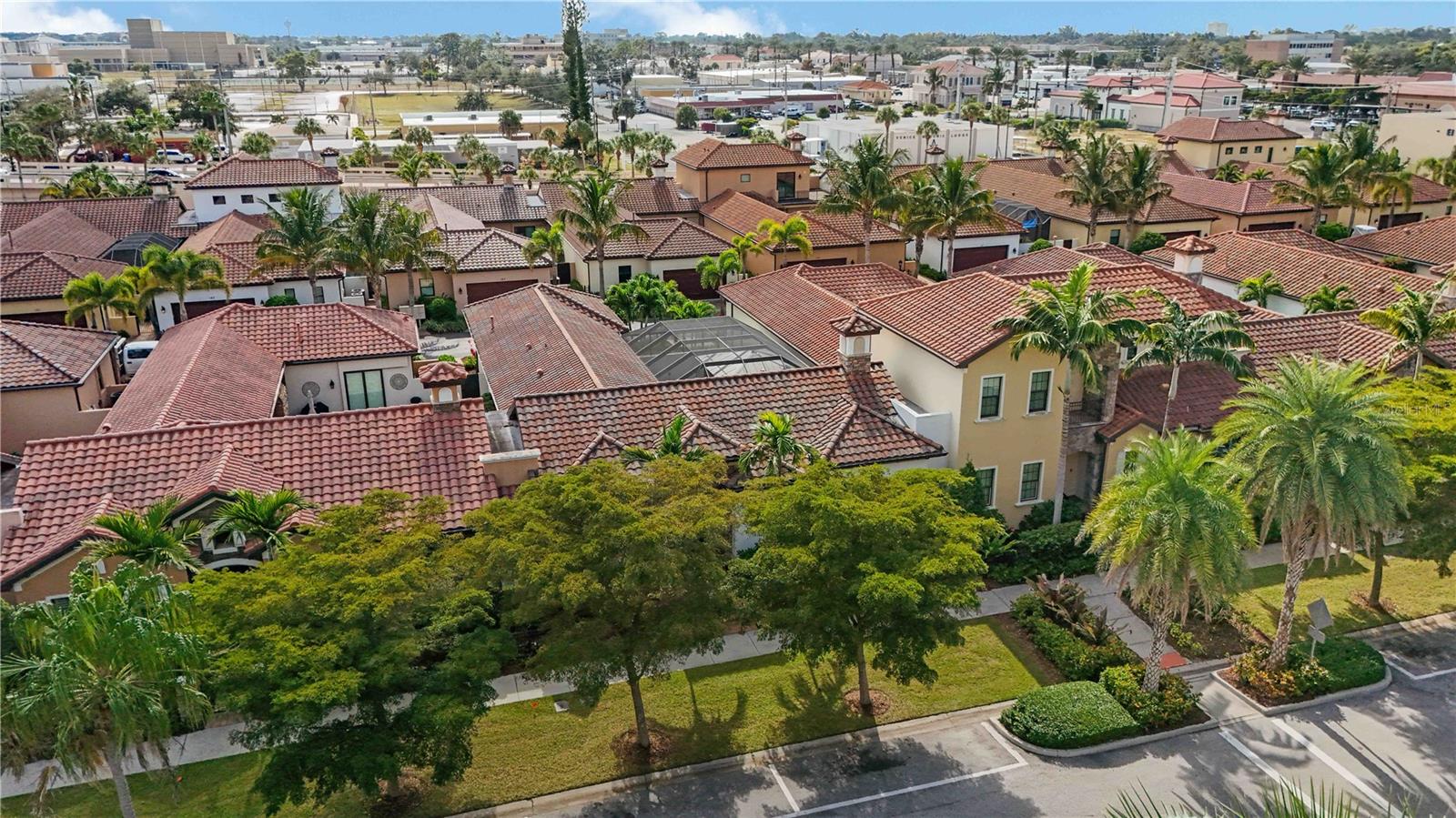 Image 52 of 76 For 146 Tampa Avenue