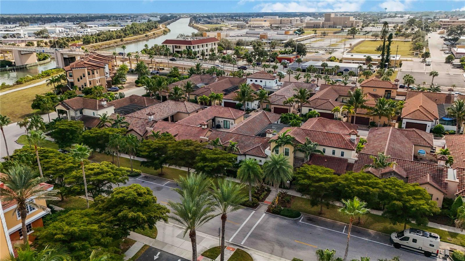 Image 54 of 76 For 146 Tampa Avenue