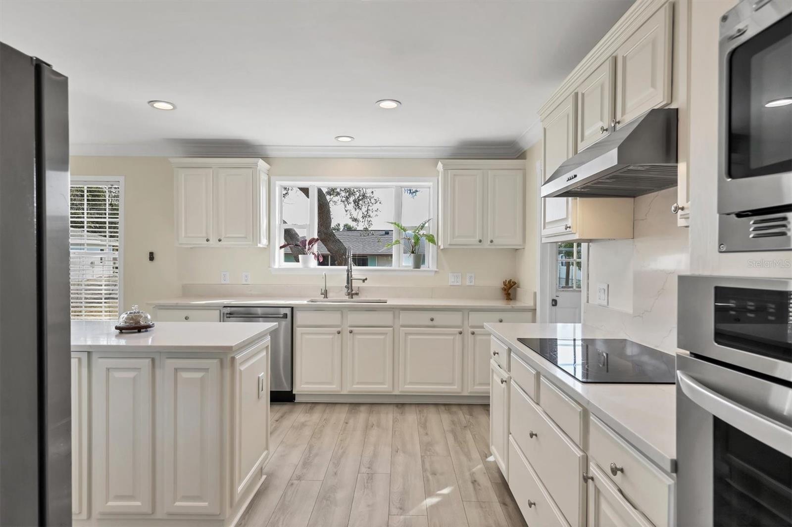 Image 15 of 53 For 755 Colgate Road