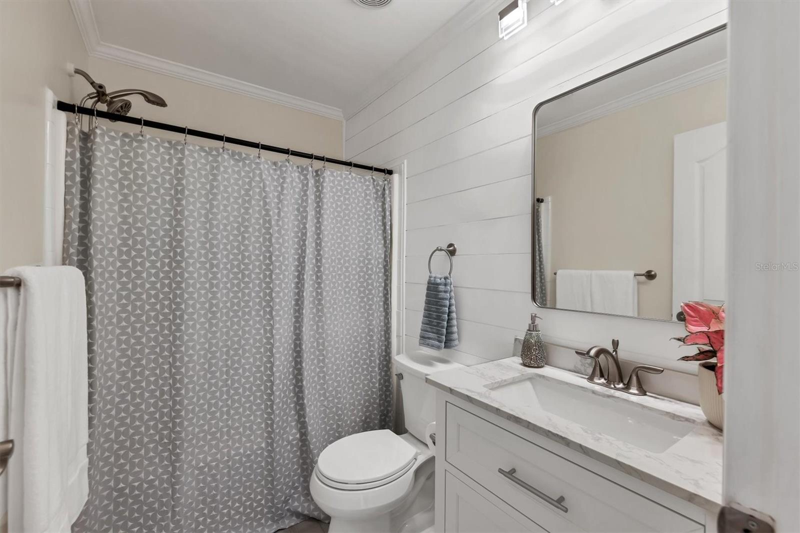 Image 26 of 53 For 755 Colgate Road