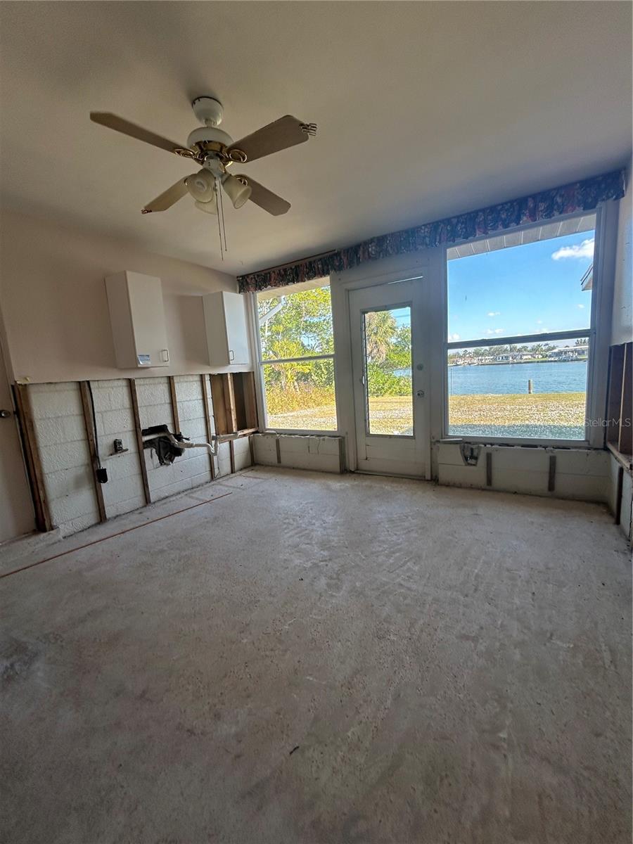 Image 21 of 24 For 107 Louella Lane