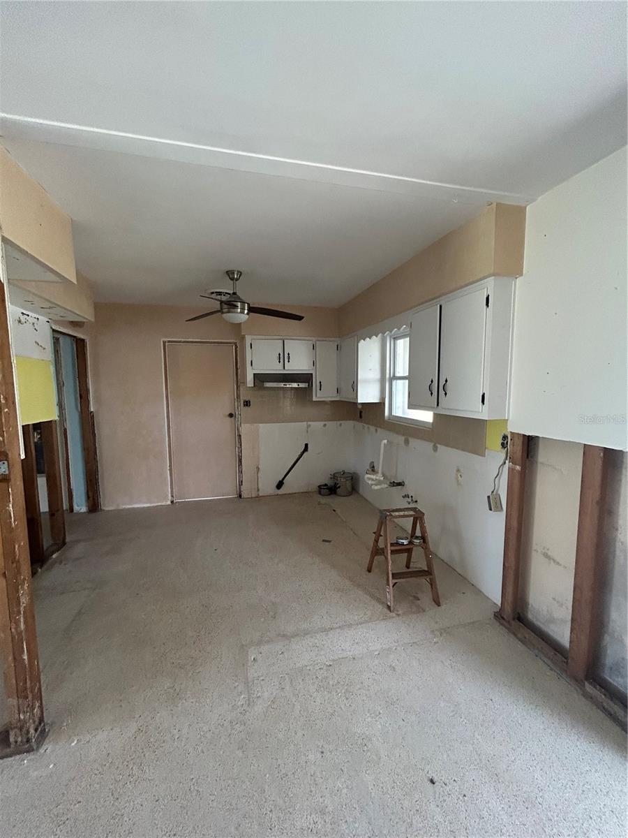 Image 5 of 24 For 107 Louella Lane