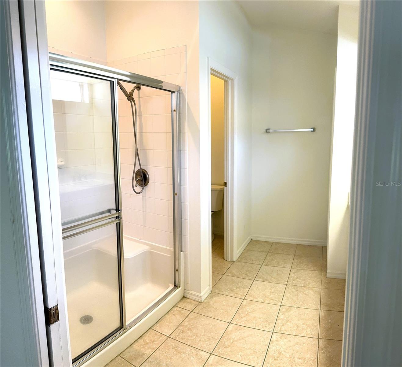 Image 10 of 11 For 295 Fareham Drive