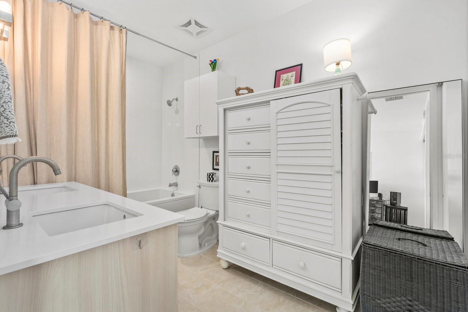 Image 24 of 53 For 1350 5th Street 306