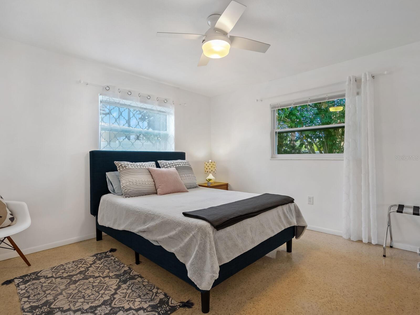 Image 16 of 39 For 2740 Bruce Lane