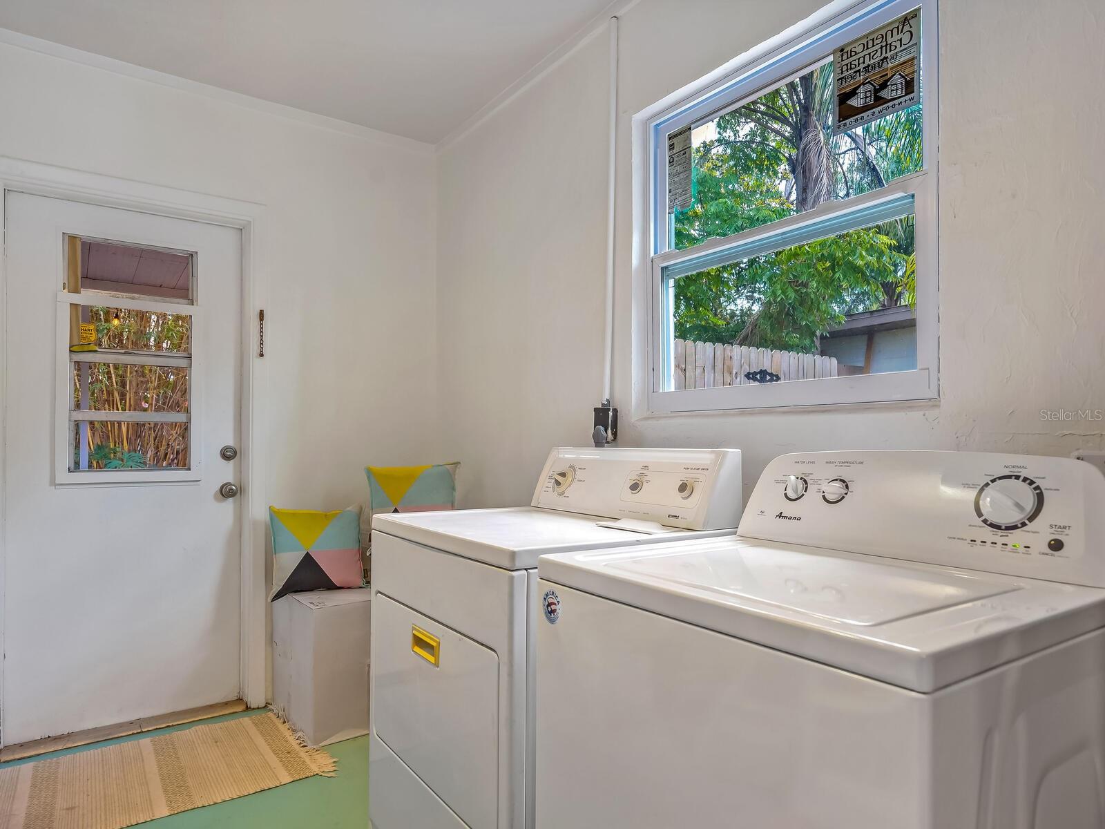 Image 26 of 39 For 2740 Bruce Lane