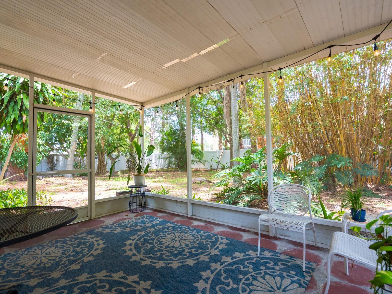 Image 28 of 39 For 2740 Bruce Lane