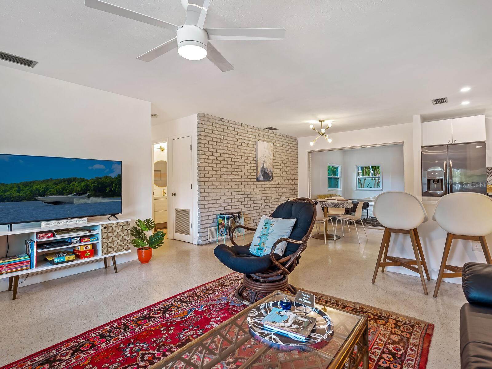 Image 3 of 39 For 2740 Bruce Lane