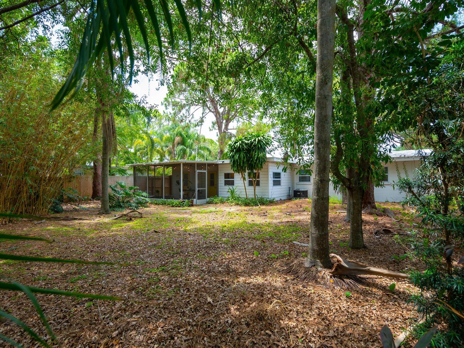 Image 31 of 39 For 2740 Bruce Lane