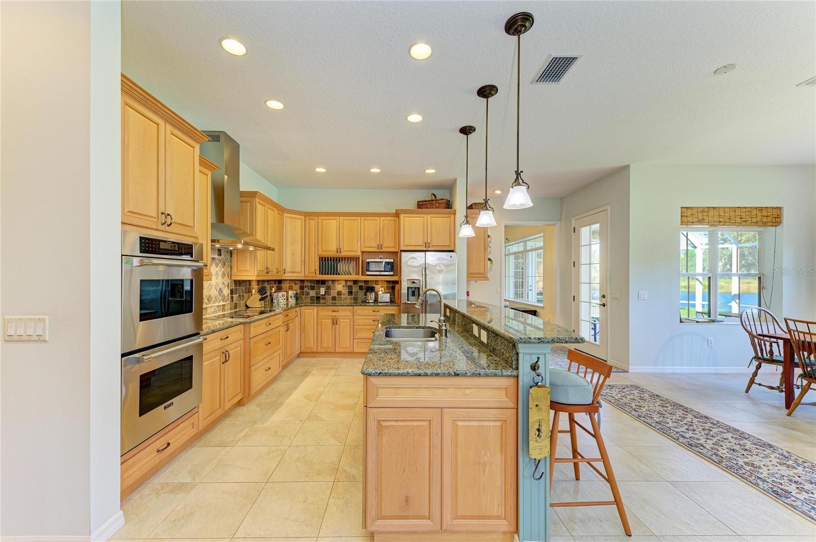 Image 30 of 83 For 13648 Heritage Way