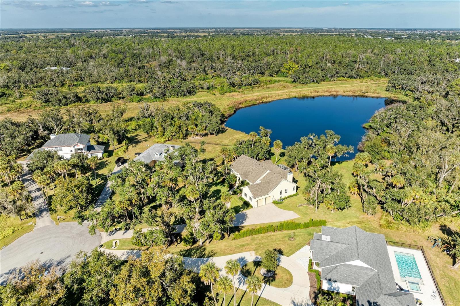 Image 8 of 83 For 13648 Heritage Way