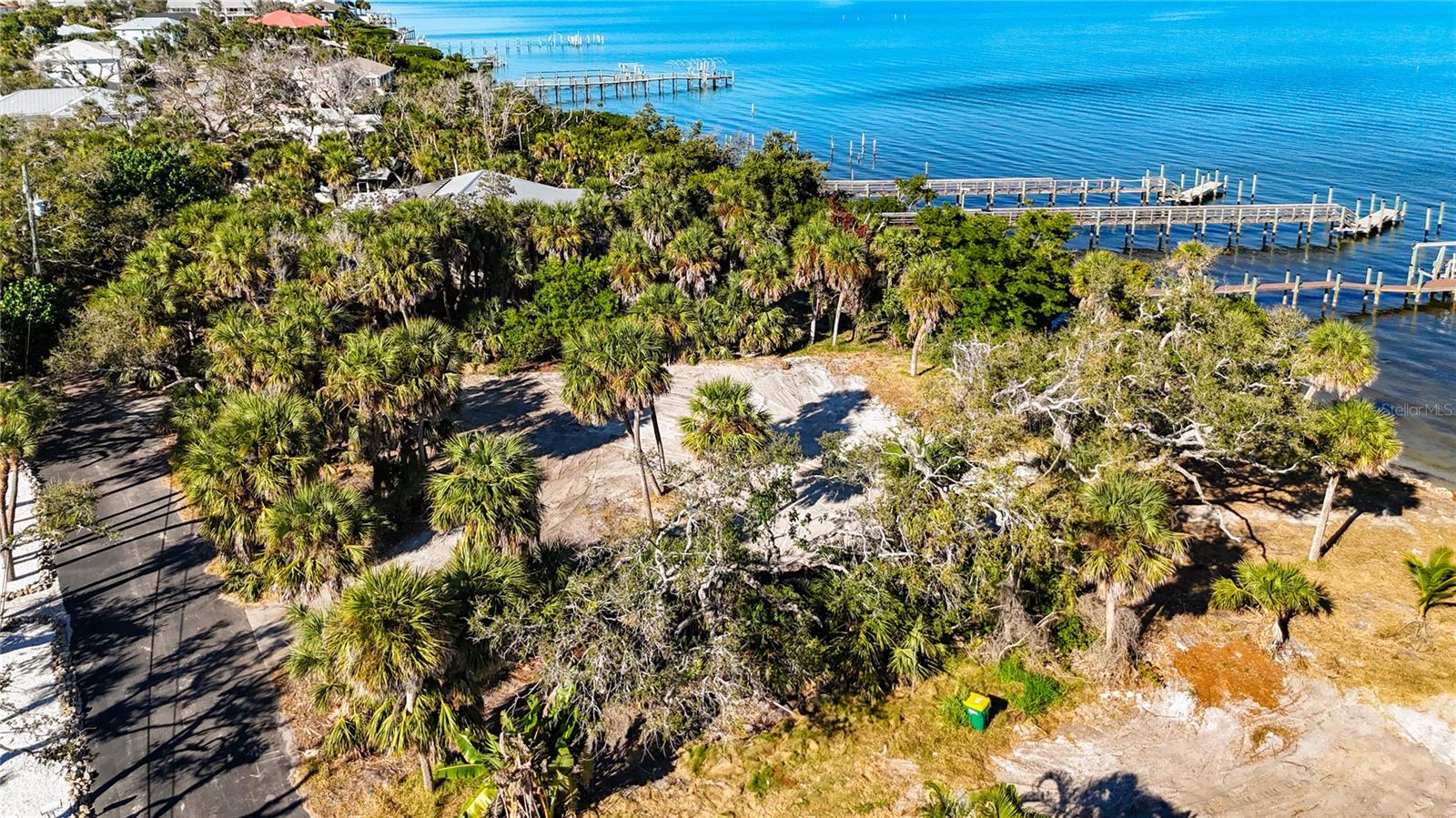 Image 10 of 44 For 4025 Bay Oaks Circle