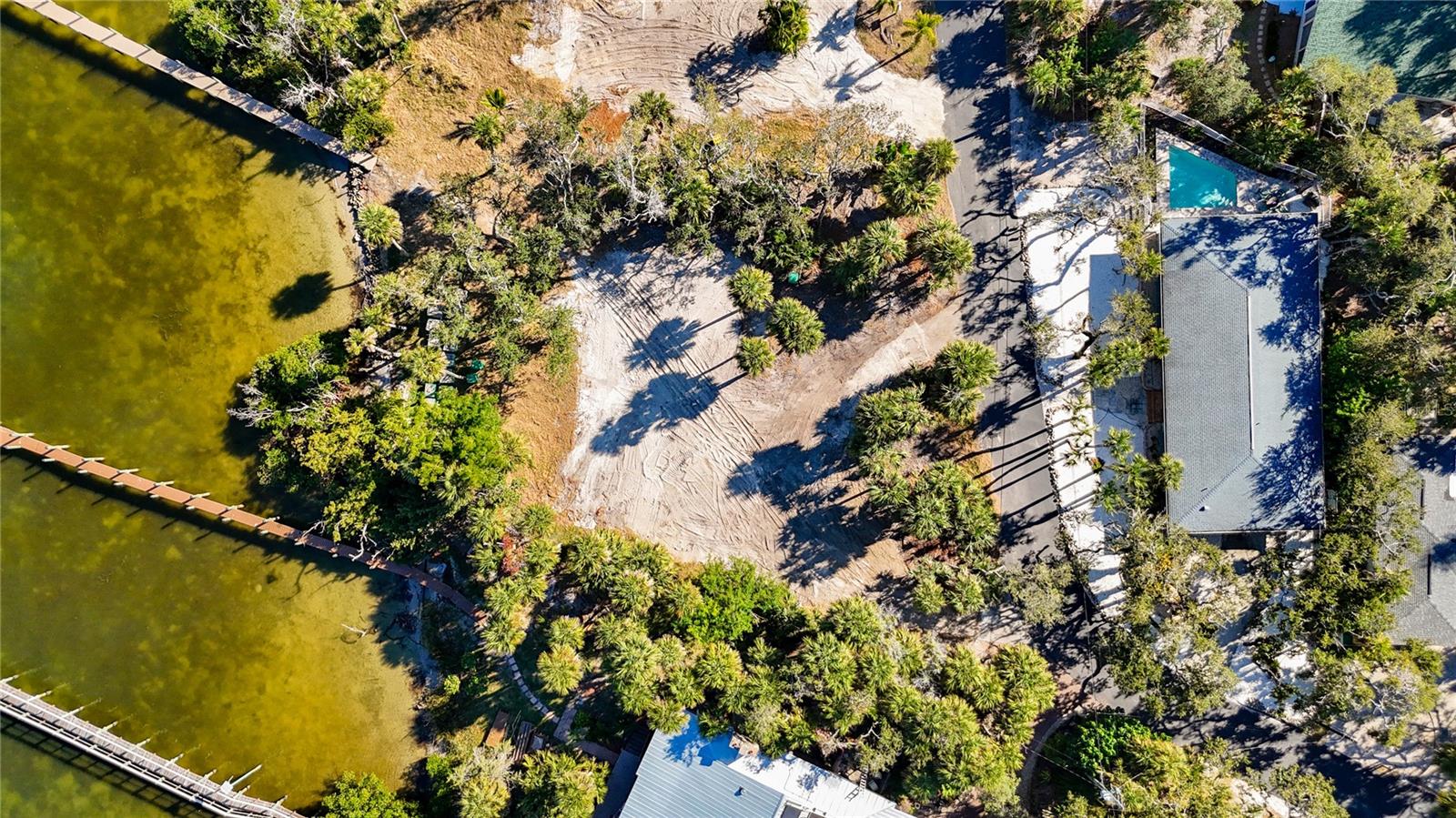 Image 13 of 44 For 4025 Bay Oaks Circle