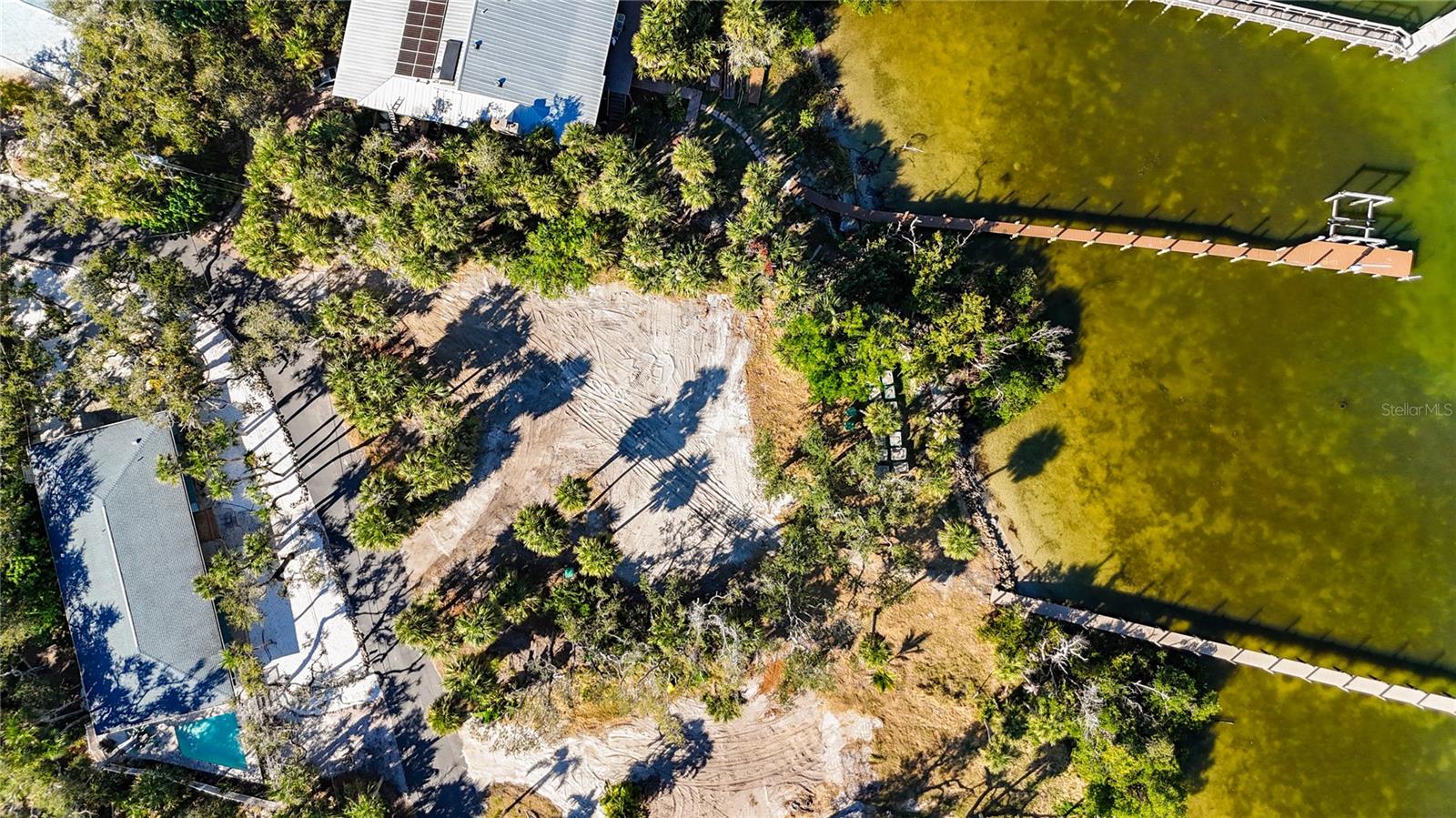 Image 15 of 44 For 4025 Bay Oaks Circle