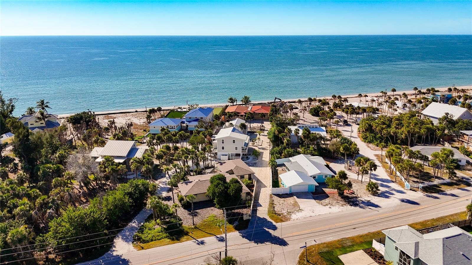 Image 25 of 44 For 4025 Bay Oaks Circle