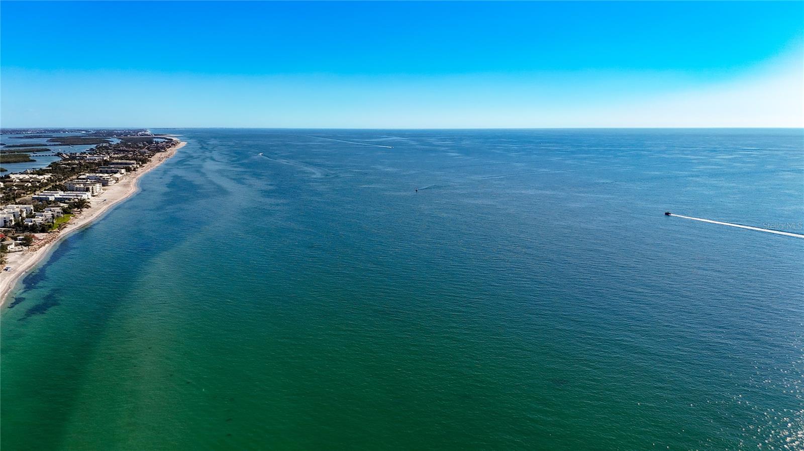 Image 33 of 44 For 4025 Bay Oaks Circle