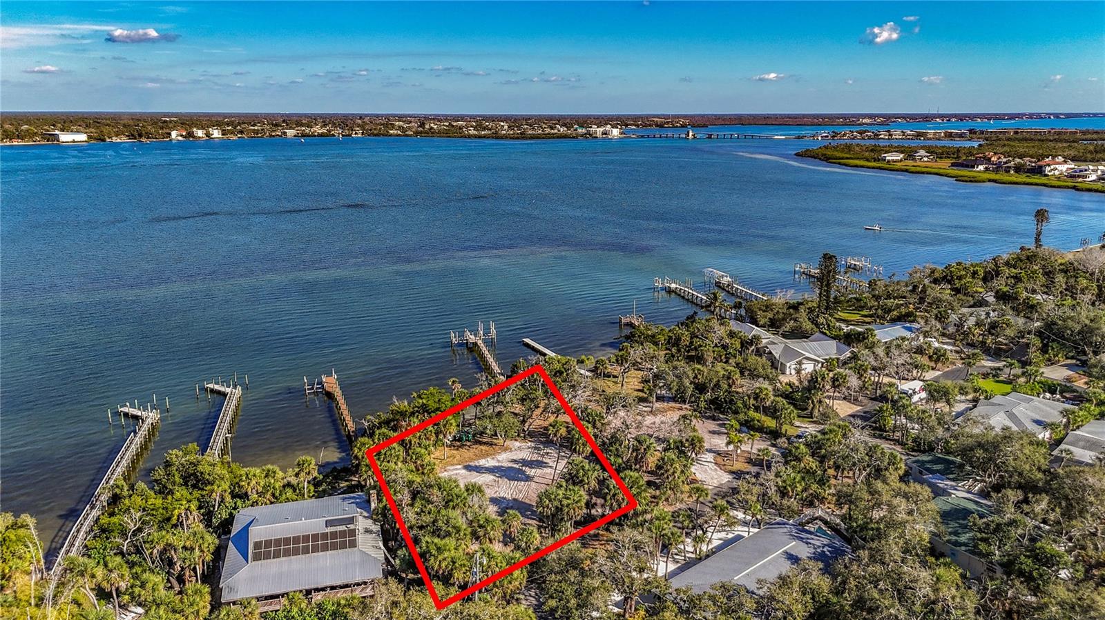 Image 34 of 44 For 4025 Bay Oaks Circle