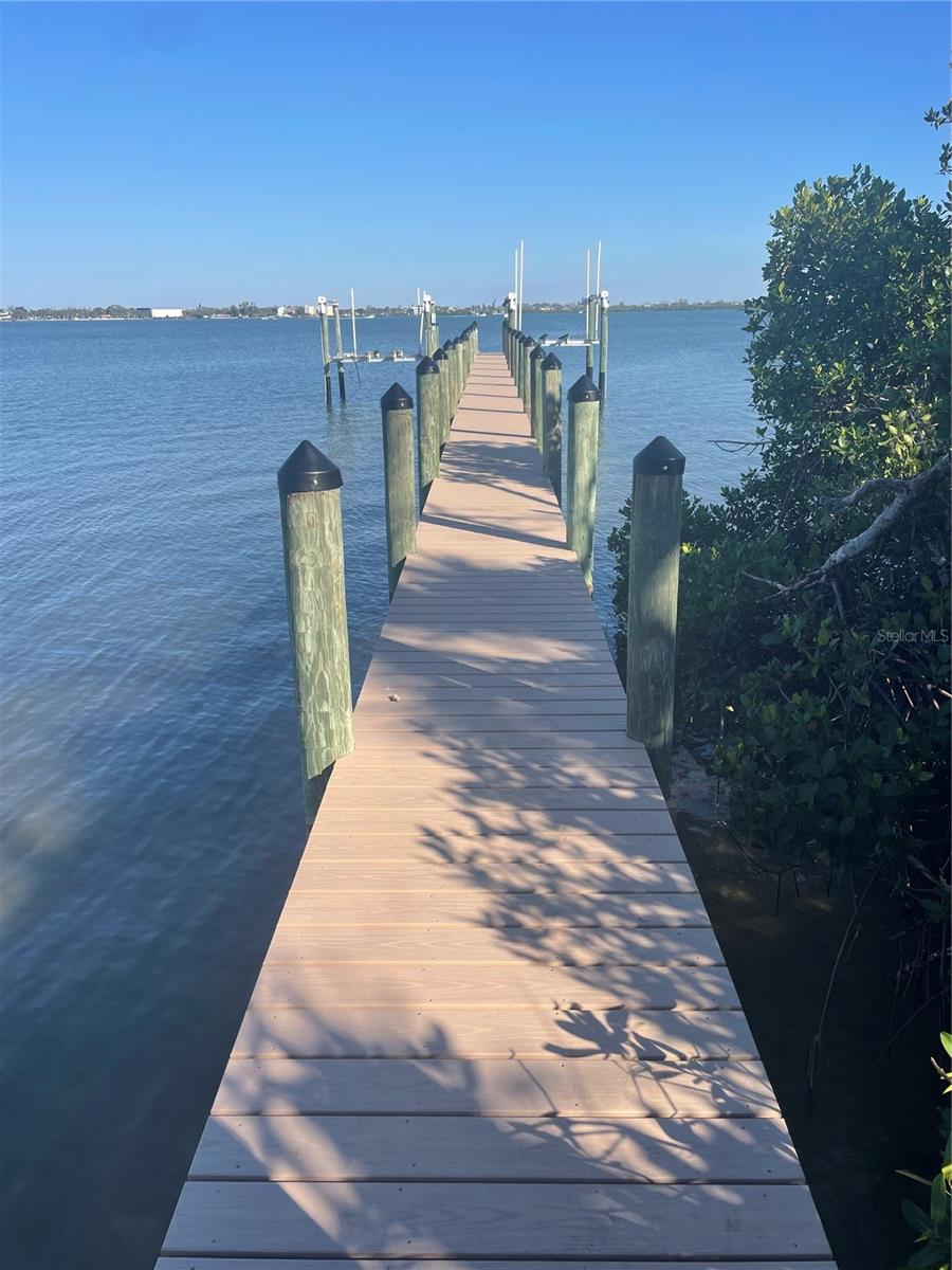 Image 40 of 44 For 4025 Bay Oaks Circle