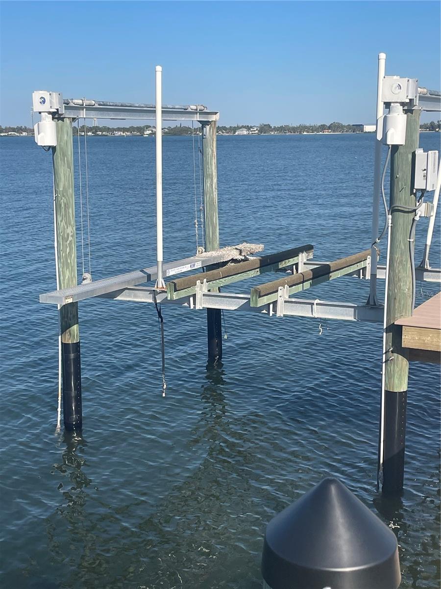 Image 42 of 44 For 4025 Bay Oaks Circle