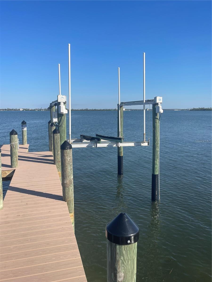 Image 43 of 44 For 4025 Bay Oaks Circle