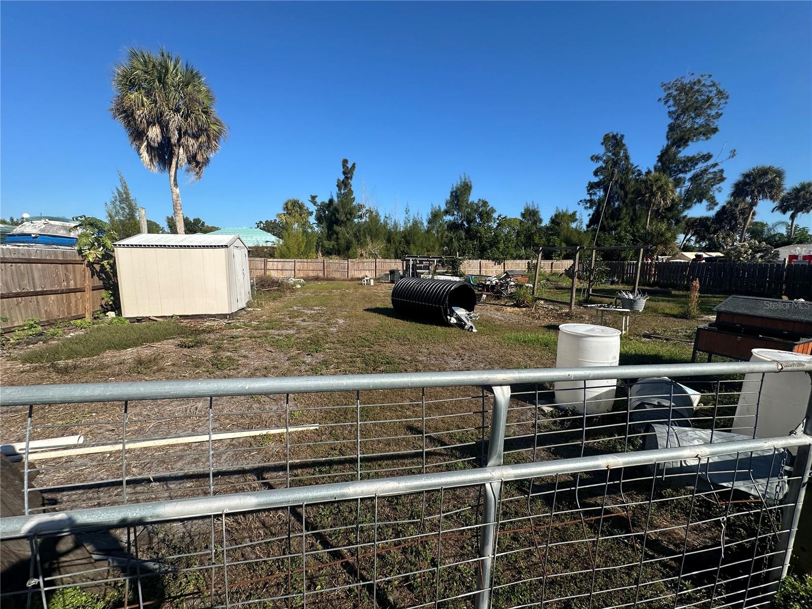 Image 11 of 13 For 111 Palm Avenue E