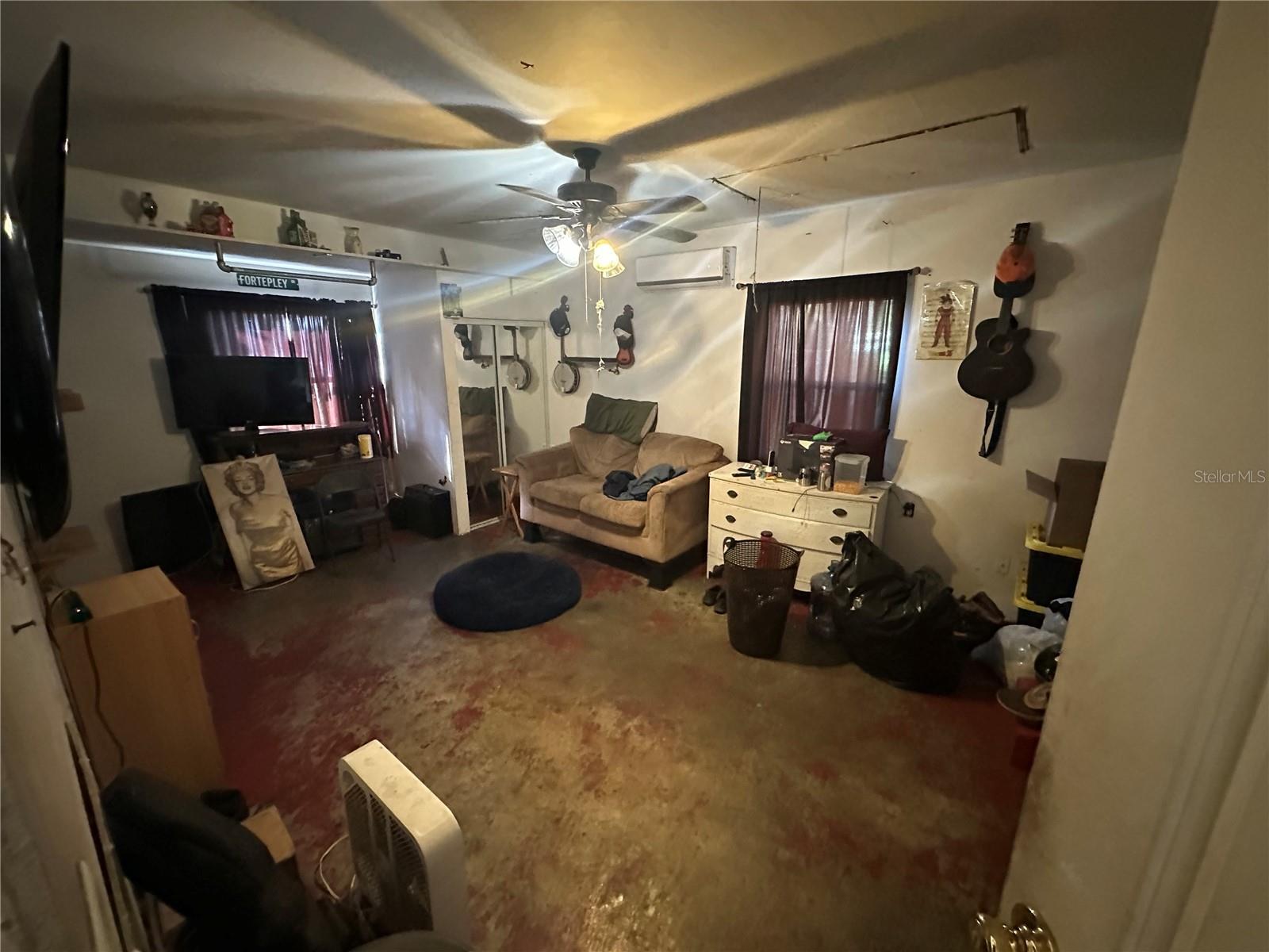 Image 7 of 13 For 111 Palm Avenue E