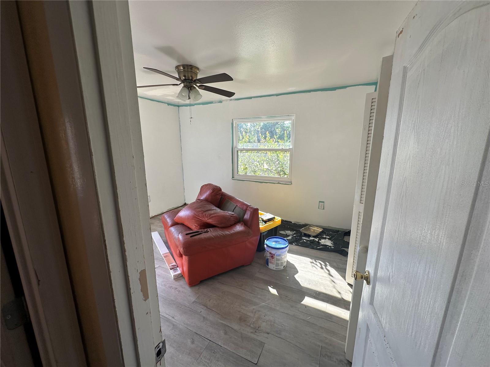 Image 9 of 13 For 111 Palm Avenue E