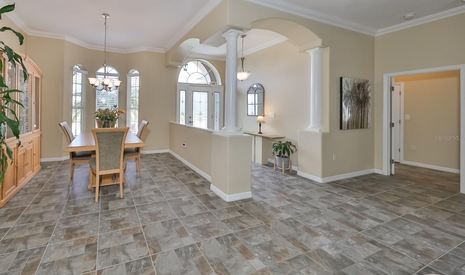 Image 6 of 31 For 17706 Bridlewood Court