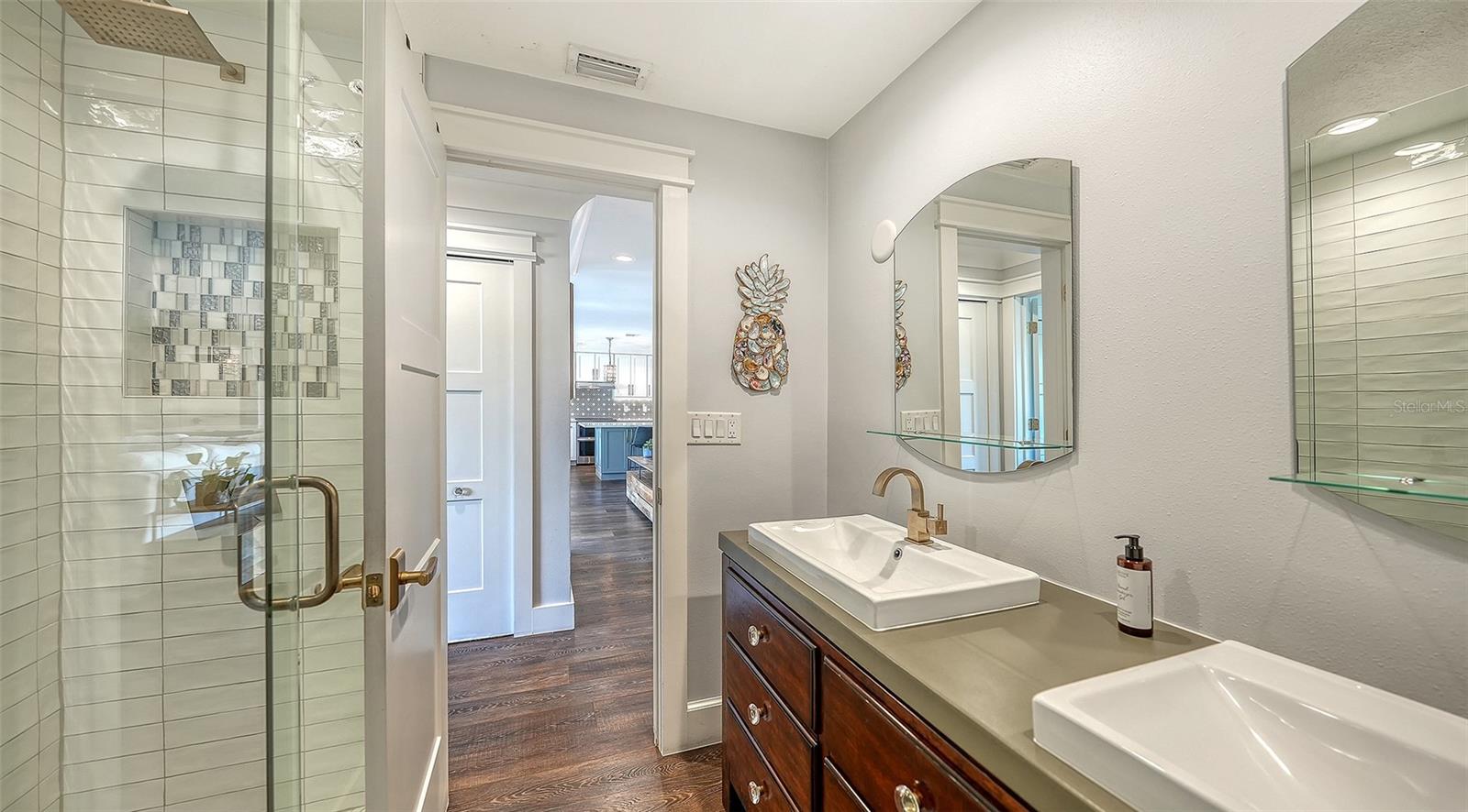 Image 30 of 57 For 1050 Bogey Lane