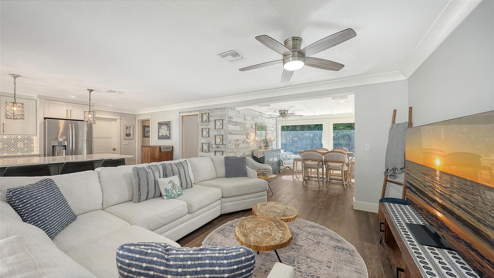 Image 5 of 57 For 1050 Bogey Lane