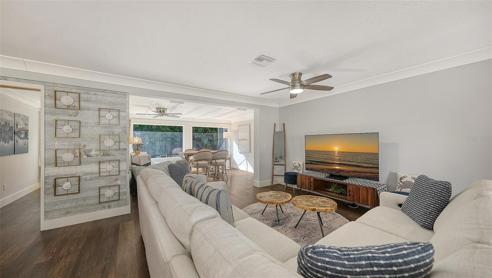 Image 7 of 57 For 1050 Bogey Lane