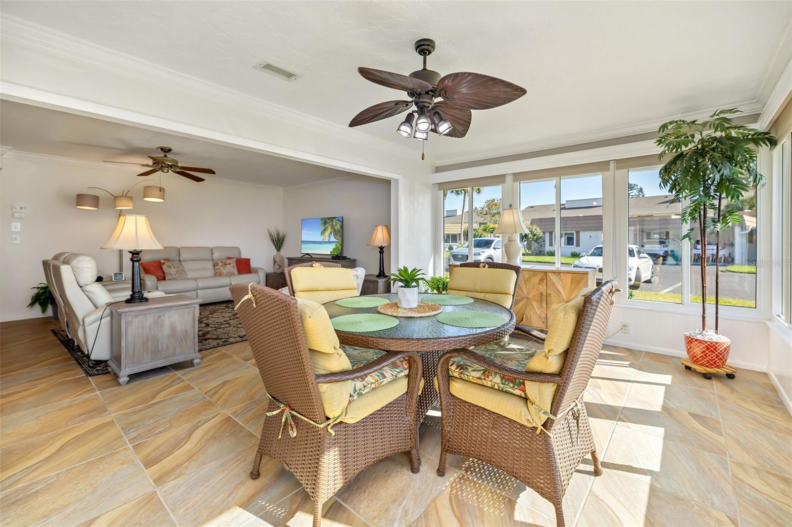 Image 10 of 79 For 5486 Riverbluff Circle V-24