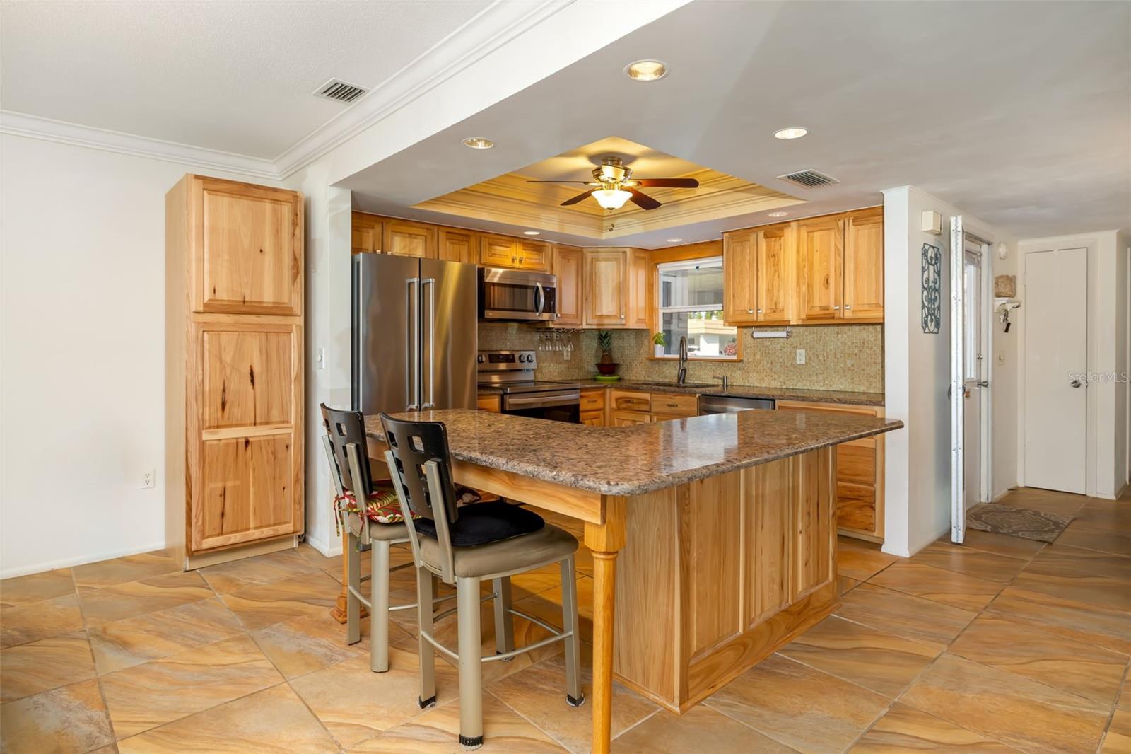 Image 11 of 79 For 5486 Riverbluff Circle V-24