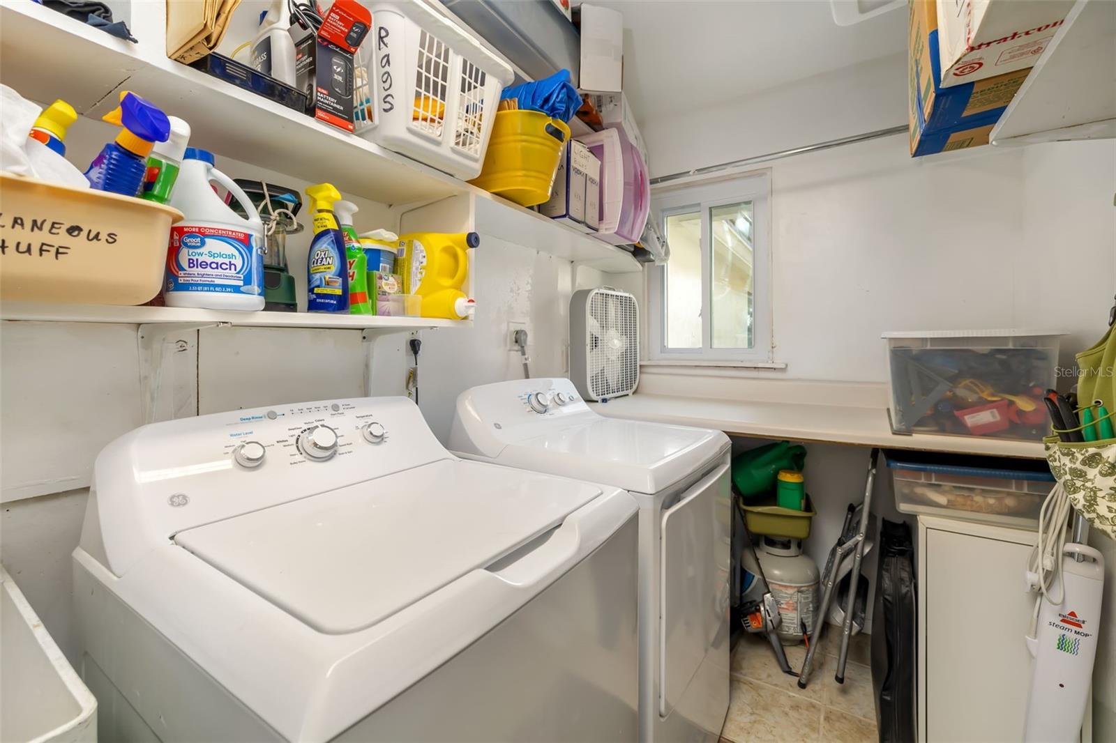 Image 29 of 79 For 5486 Riverbluff Circle V-24