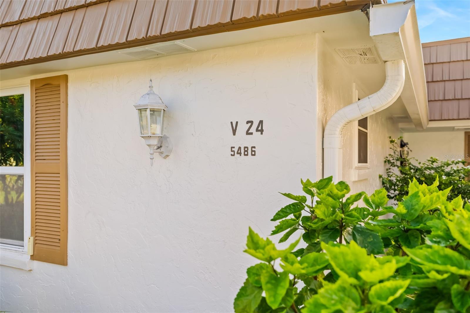 Image 35 of 79 For 5486 Riverbluff Circle V-24