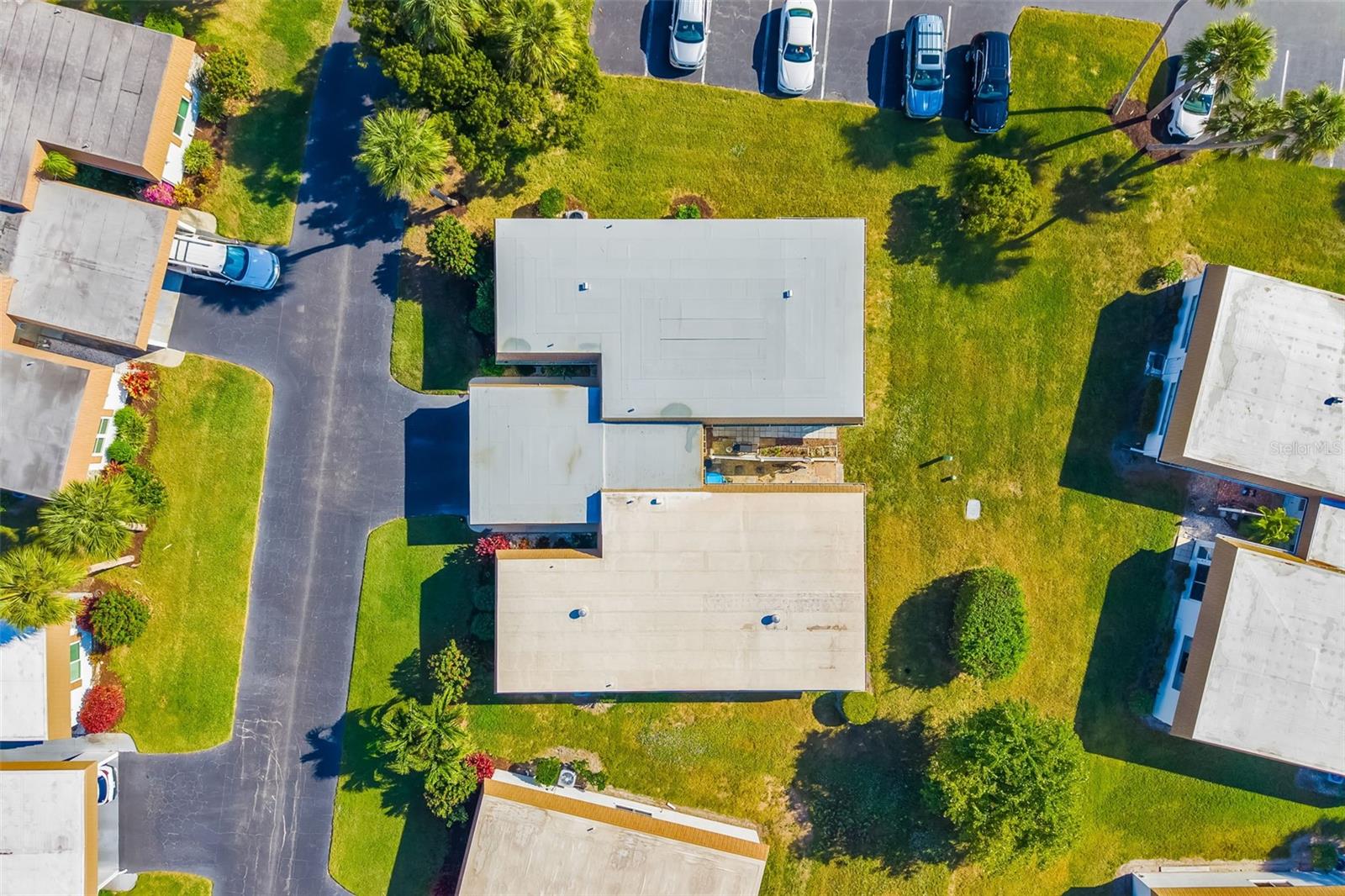 Image 37 of 79 For 5486 Riverbluff Circle V-24