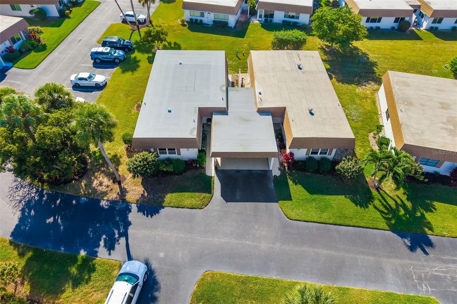 Image 38 of 79 For 5486 Riverbluff Circle V-24