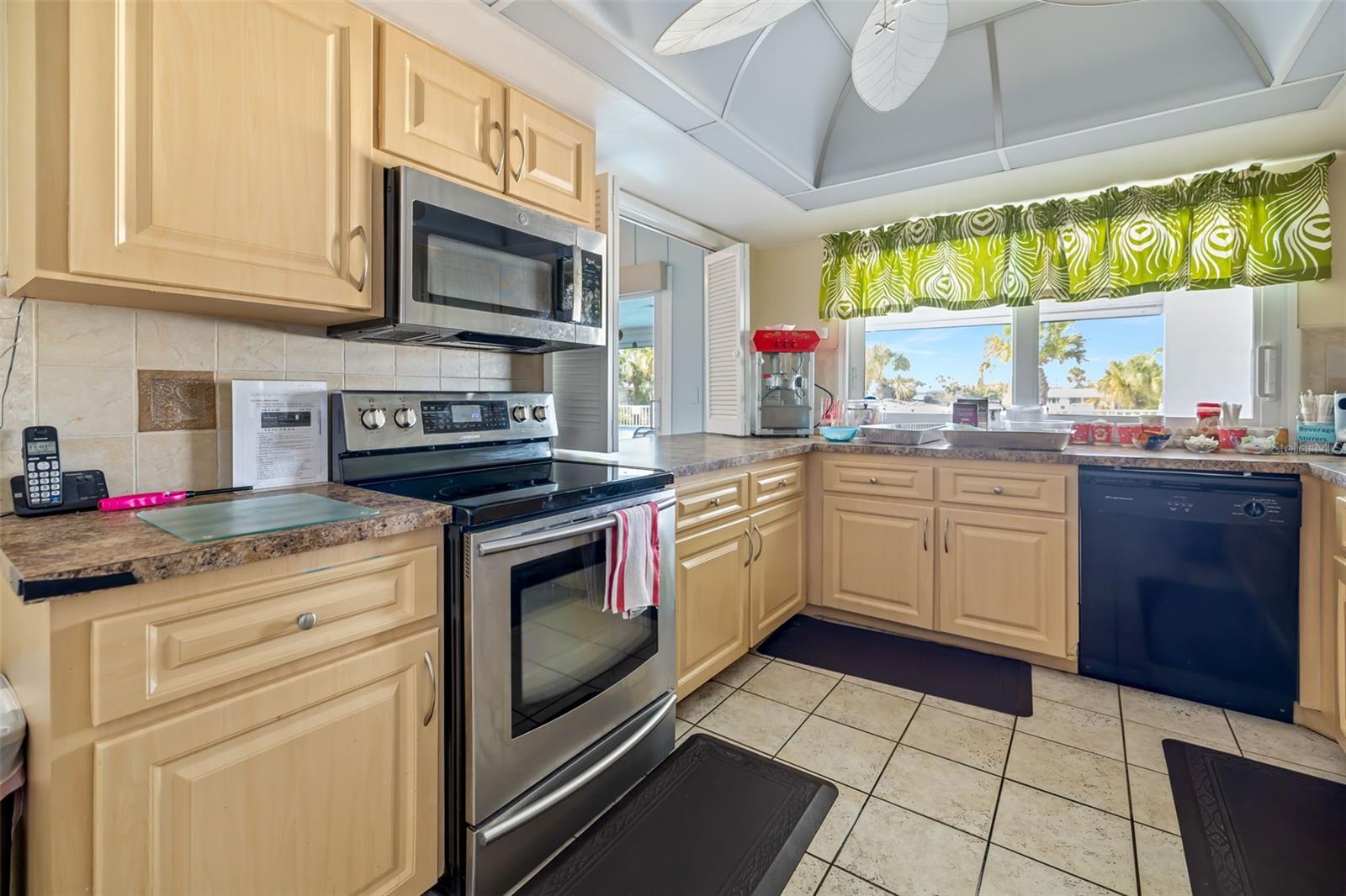 Image 47 of 79 For 5486 Riverbluff Circle V-24