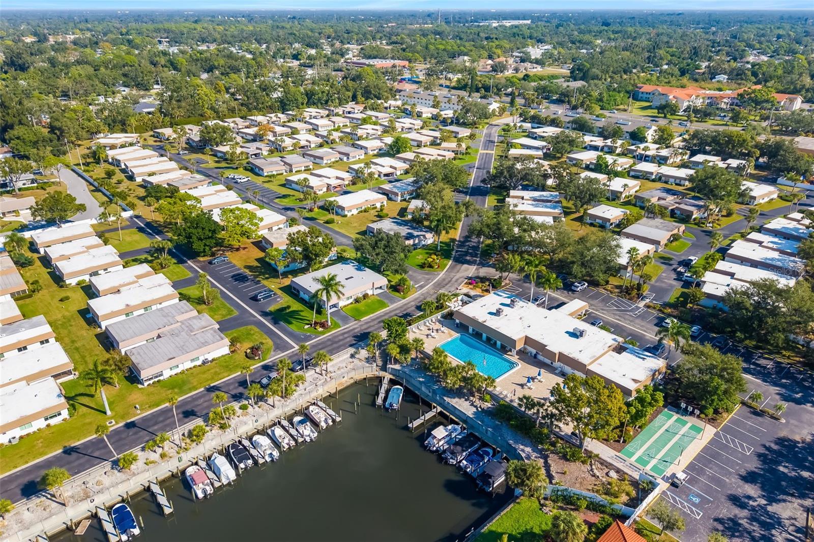 Image 55 of 79 For 5486 Riverbluff Circle V-24