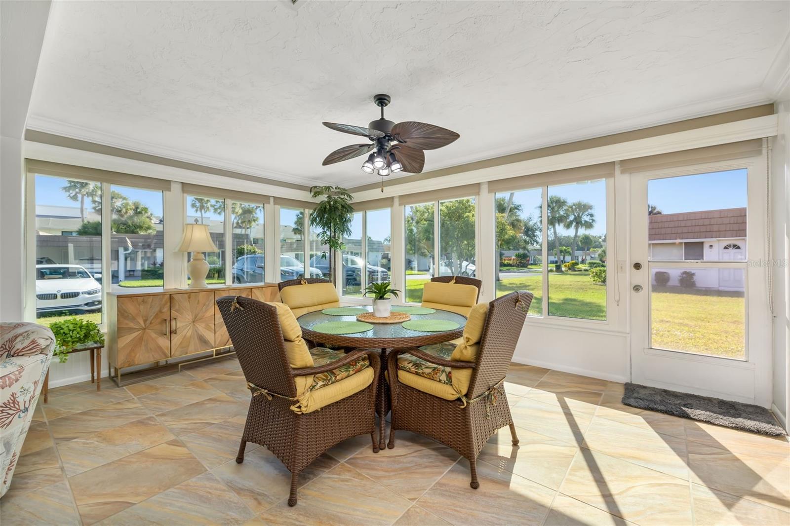 Image 9 of 79 For 5486 Riverbluff Circle V-24