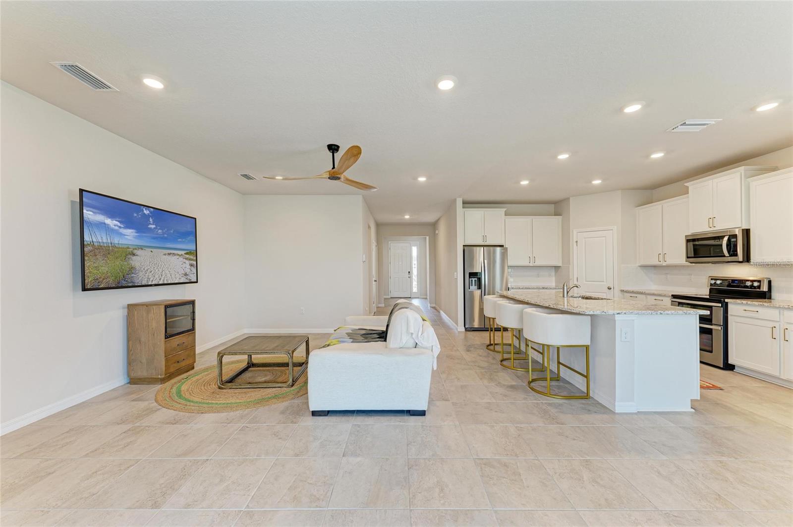 Image 15 of 69 For 16109 6th Avenue E